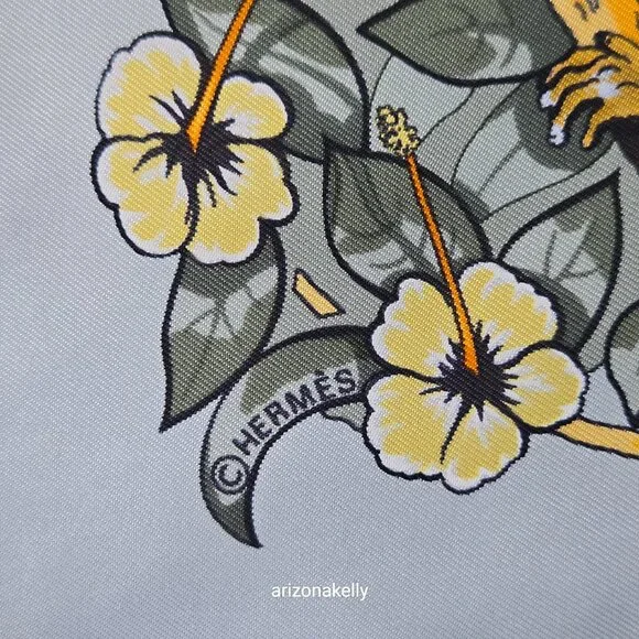 PERFECT Hermès Jungle Love Silk Scarf Leopards Robert Dallet - Picture 4 of 17